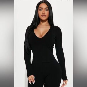 NWOT Fashion Nova Black Tristan Snatched Top
Size Medium